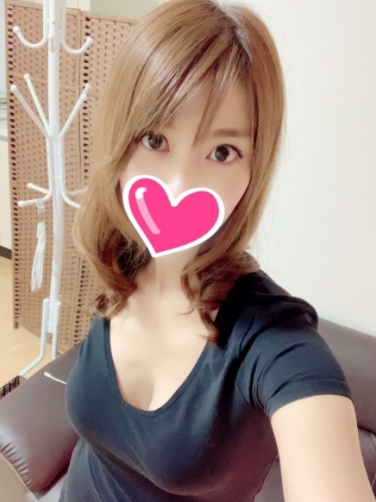 朝霧れお