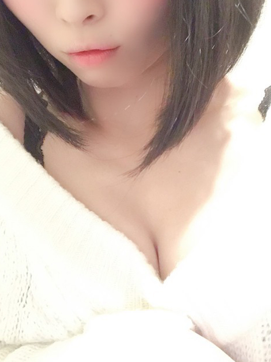 三上ゆりあ