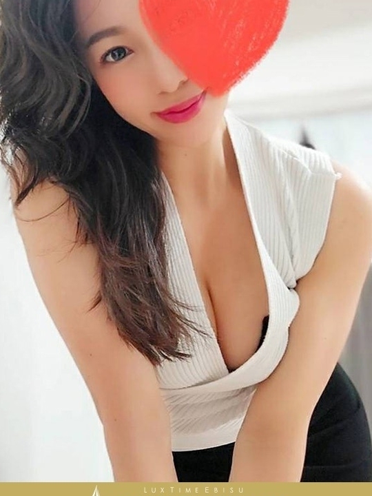 設楽リイサ