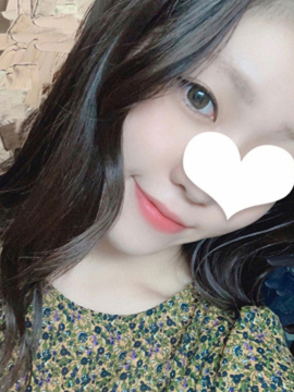 藍原ゆりな