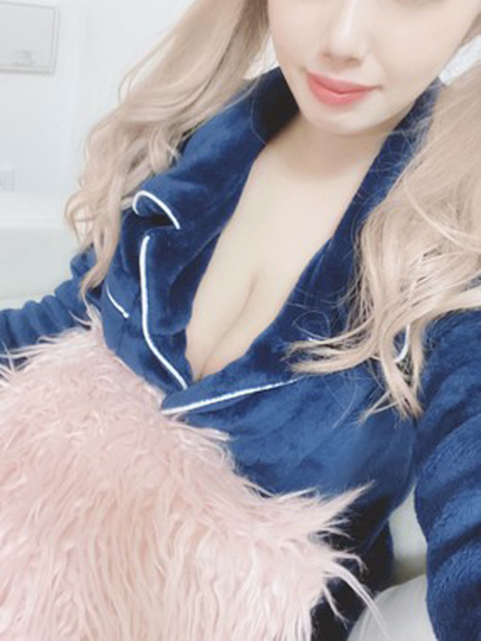 せり