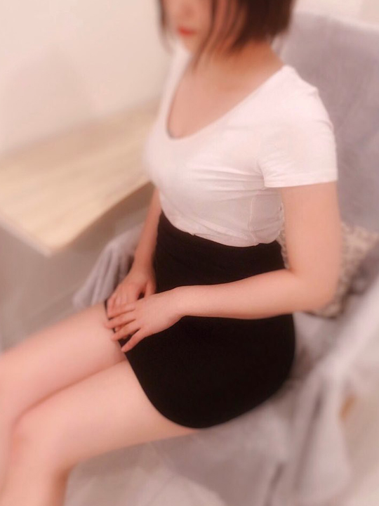 朝比奈あこ
