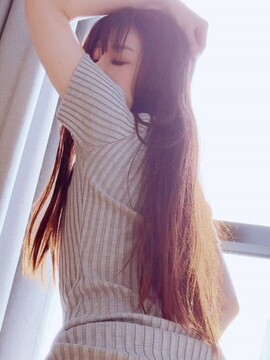 氷川まりあ