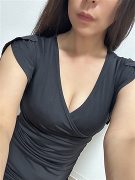 藤咲あいら