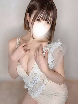 鈴乃みみ